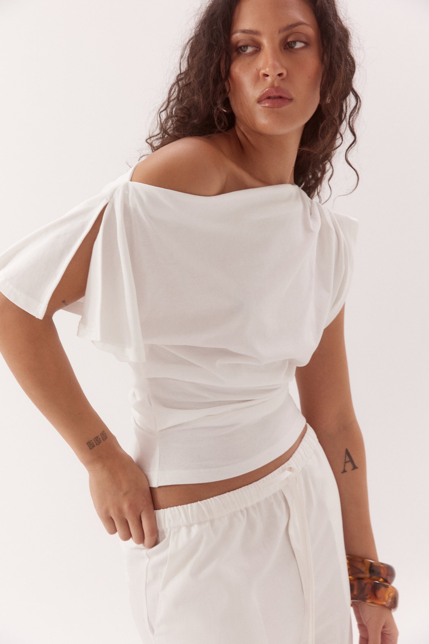 Pre Order NOVEMBER - Mimi Tee - Chalk
