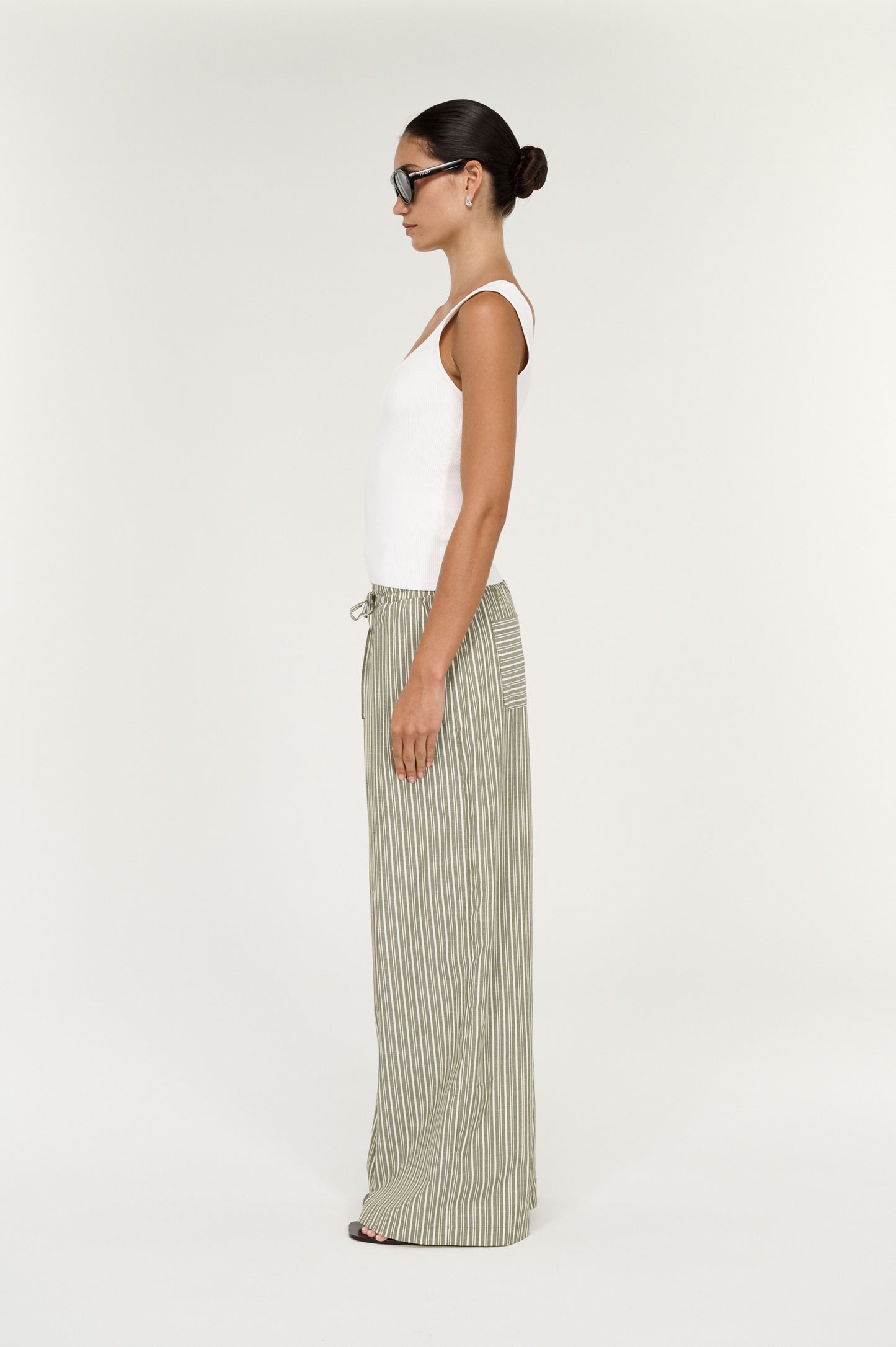Pre Order SEPTEMBER - Lisara Relaxed Pant