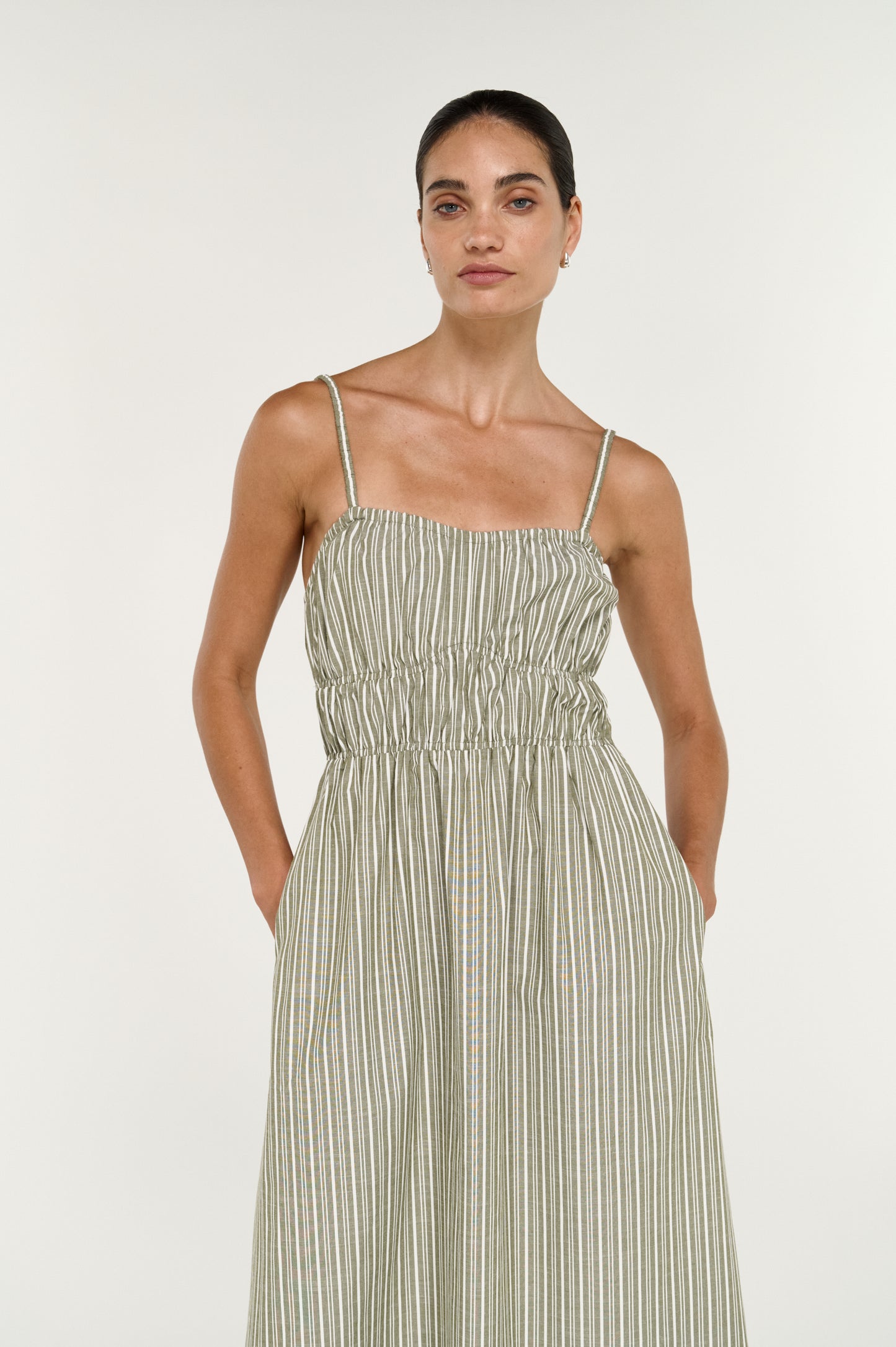 Pre Order SEPTEMBER - Lisara Midi Dress