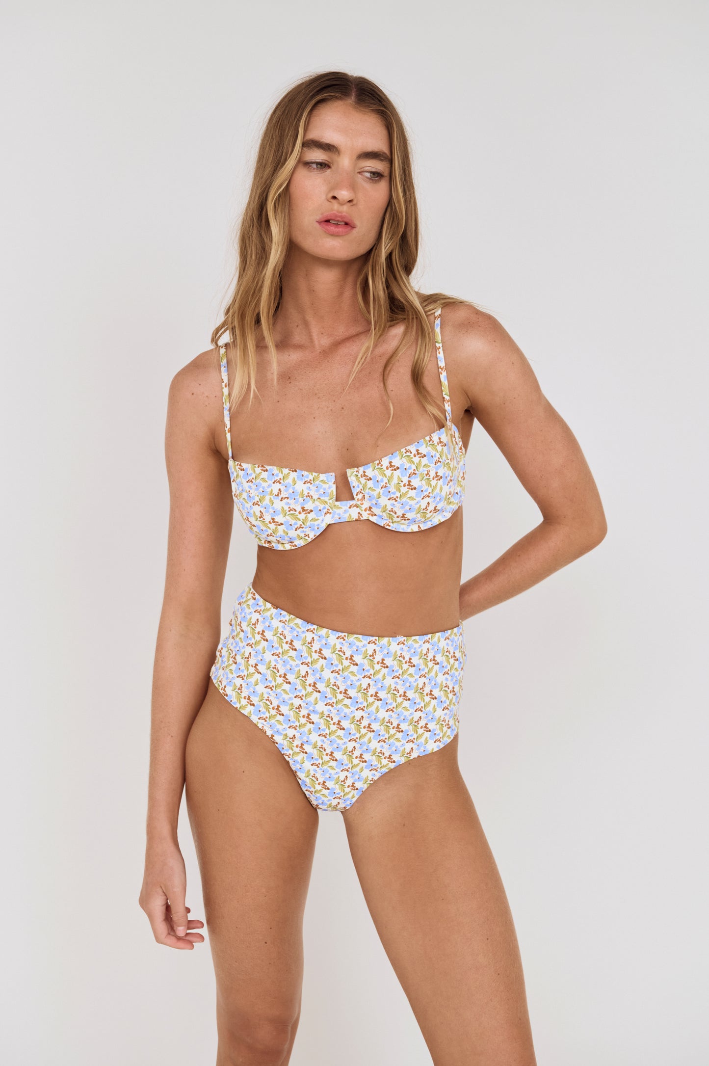 Pre order NOV RESORT - Juliette Bra Top