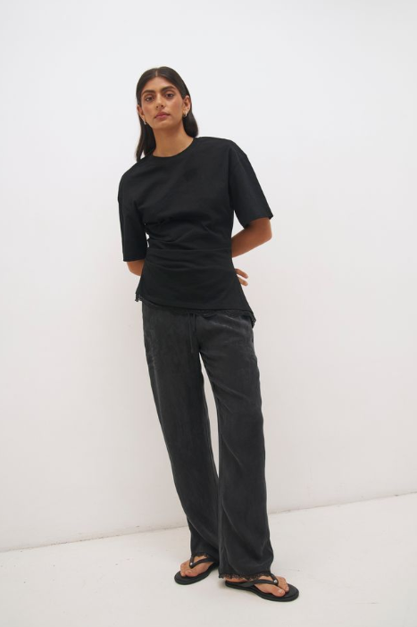 Pre Order APRIL - Liora T-Shirt Black