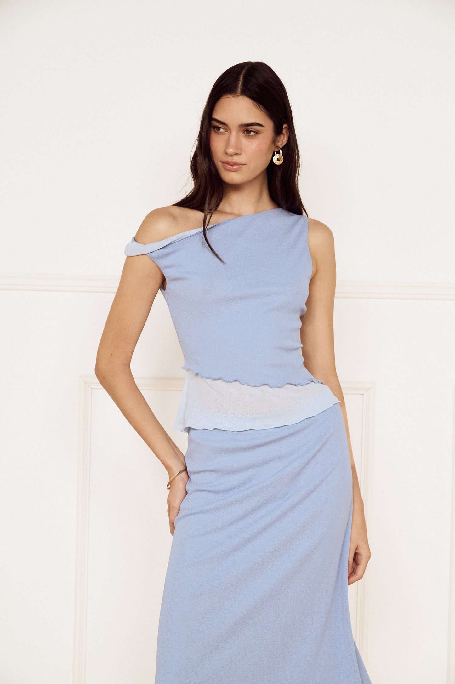 Pre Order JAN -Iris Twist Detail Top