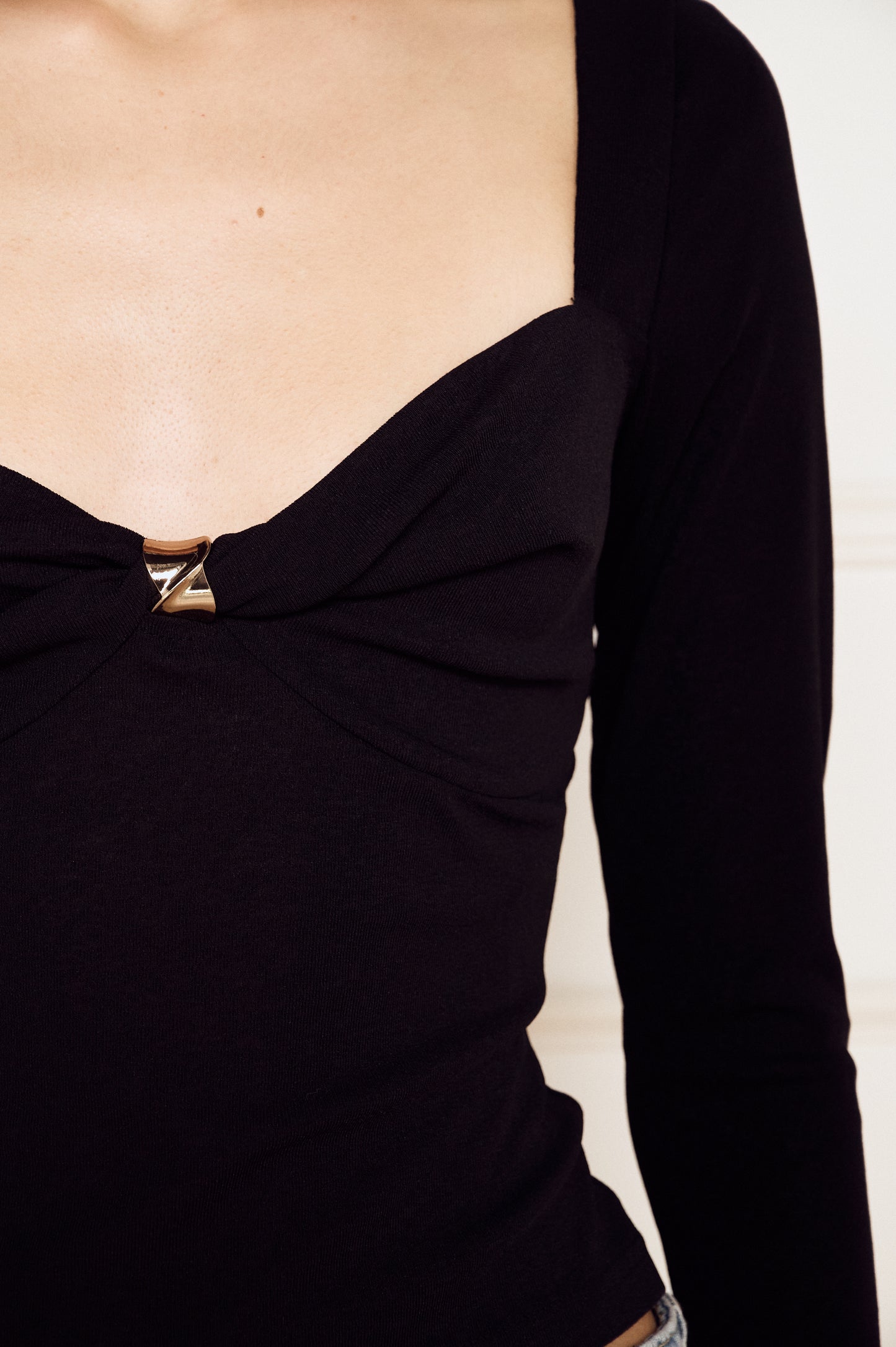Pre Order MARCH - Gia Top