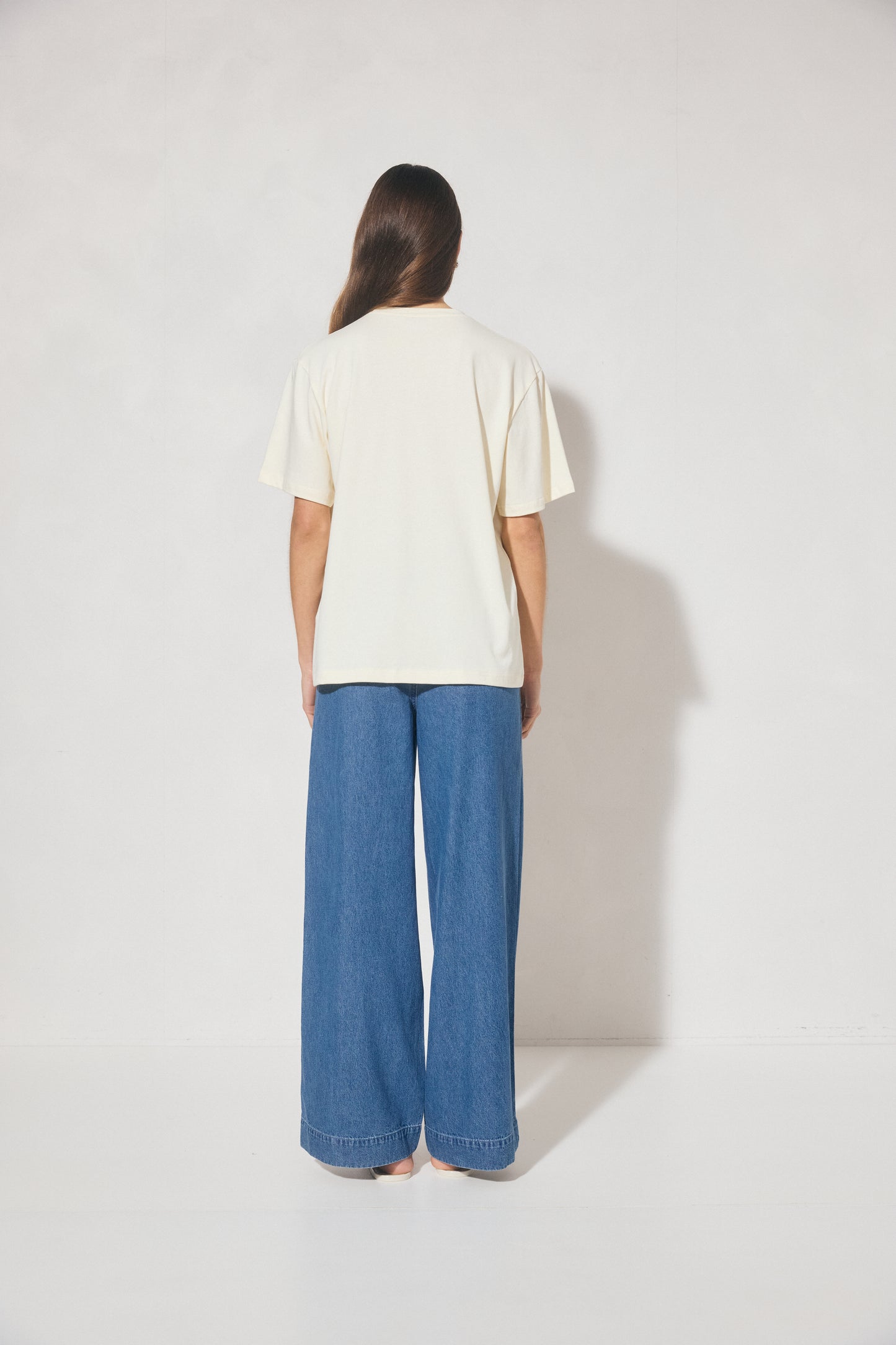 Pre Order FEB - Essie Tee - Off White