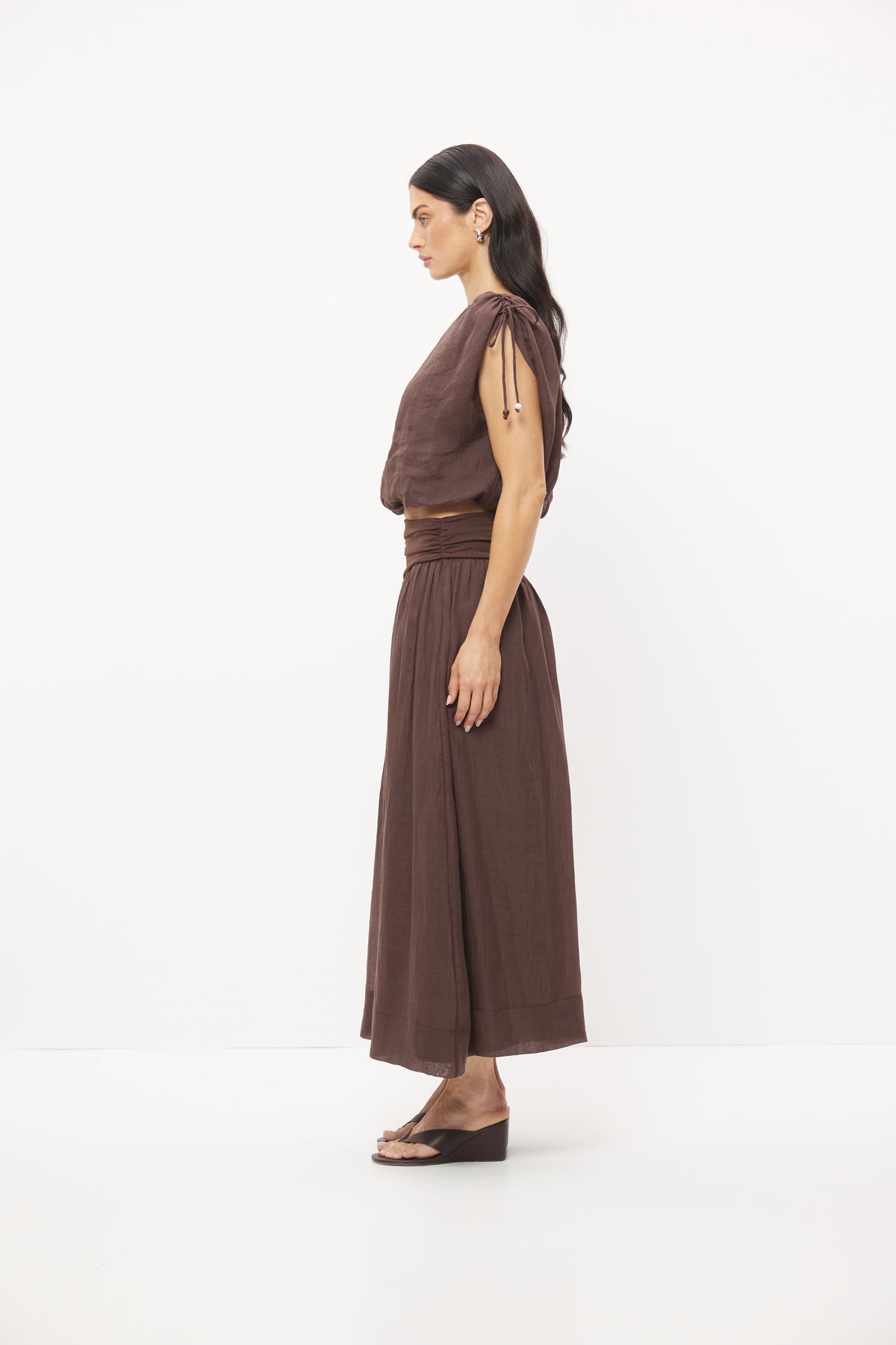 Pre Order FEB - Della Top Pecan