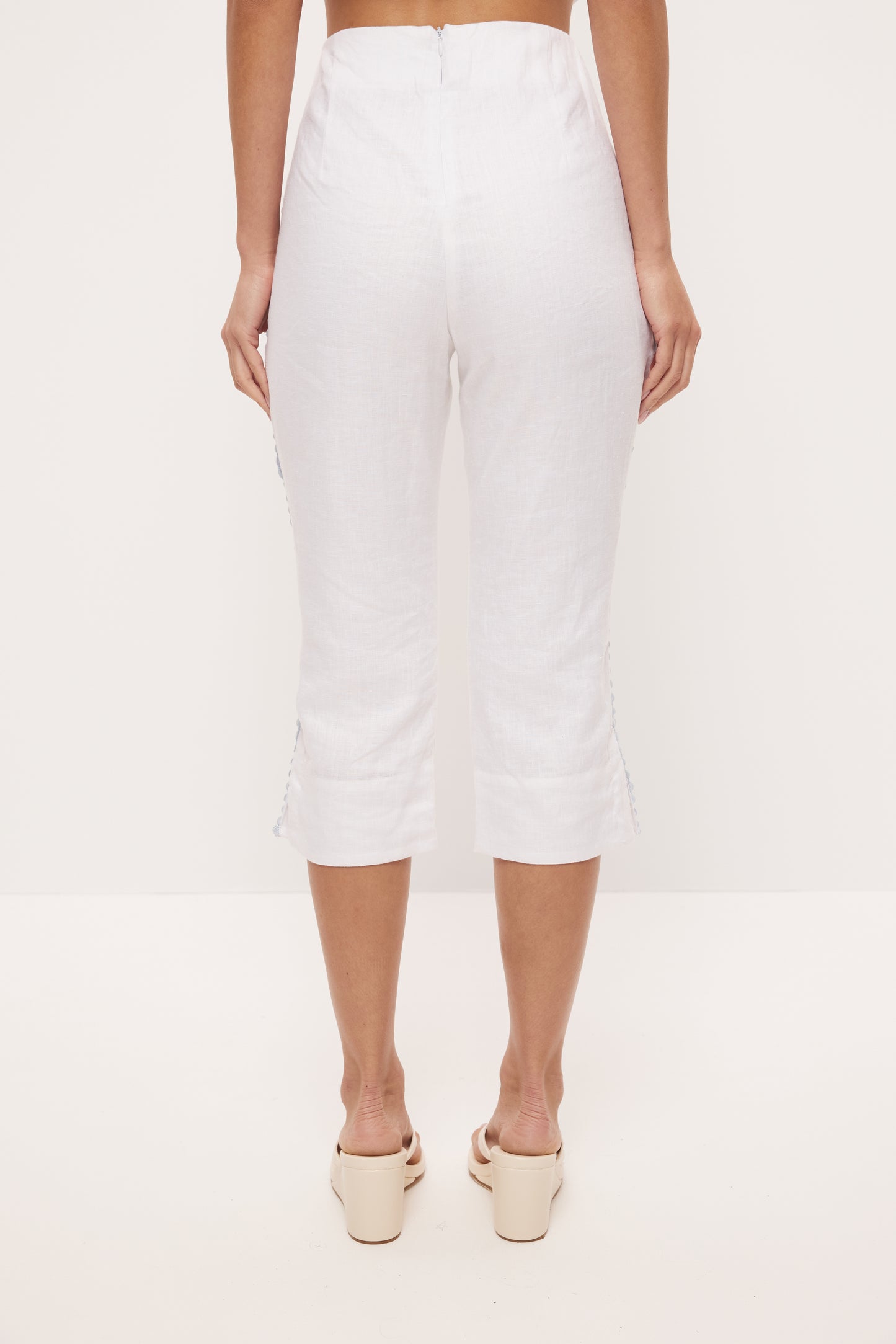 Pre Order OCTOBER - Aspyn Capri - White