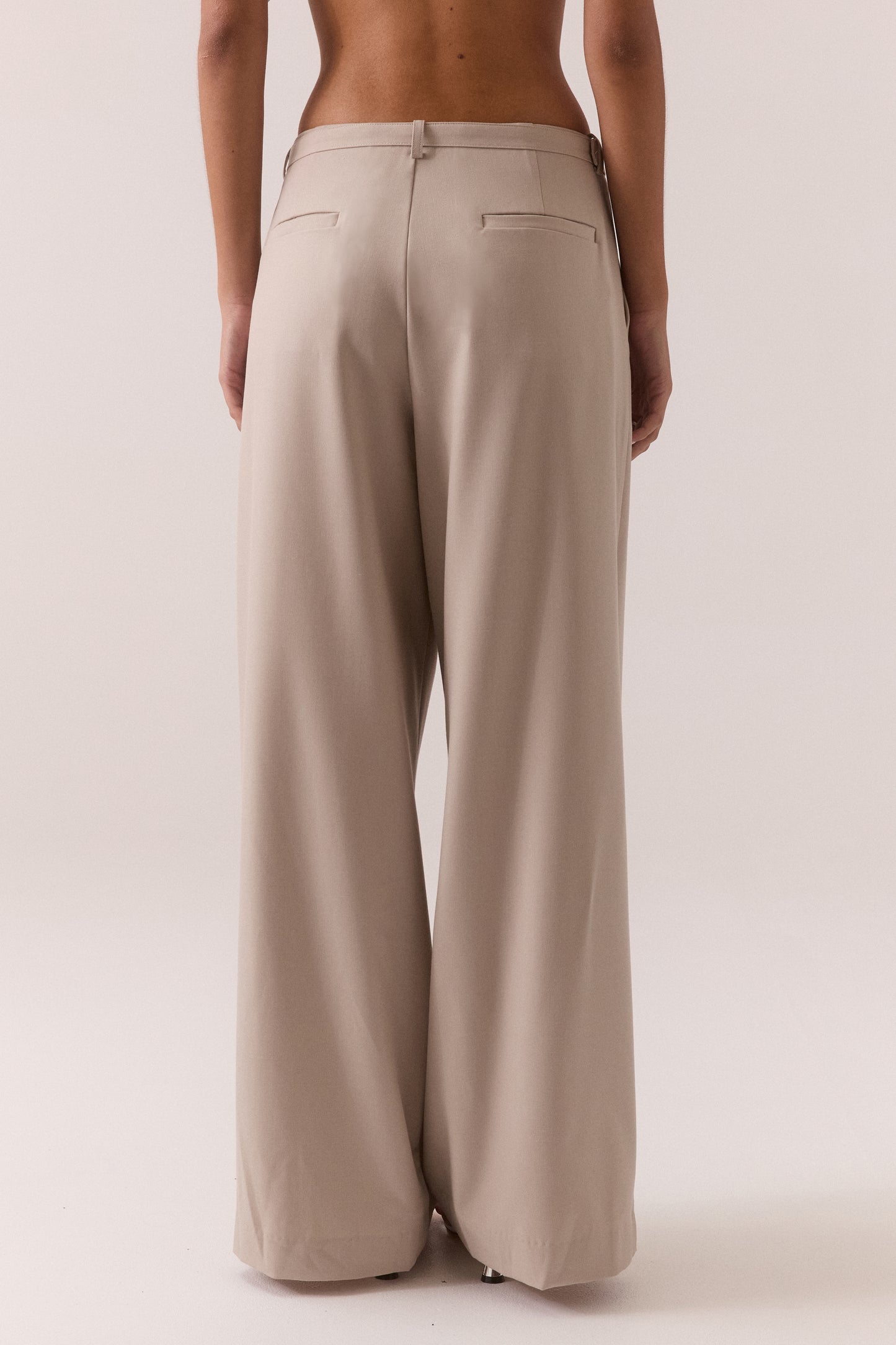 Pre Order FEB - Hari Pant - Dune