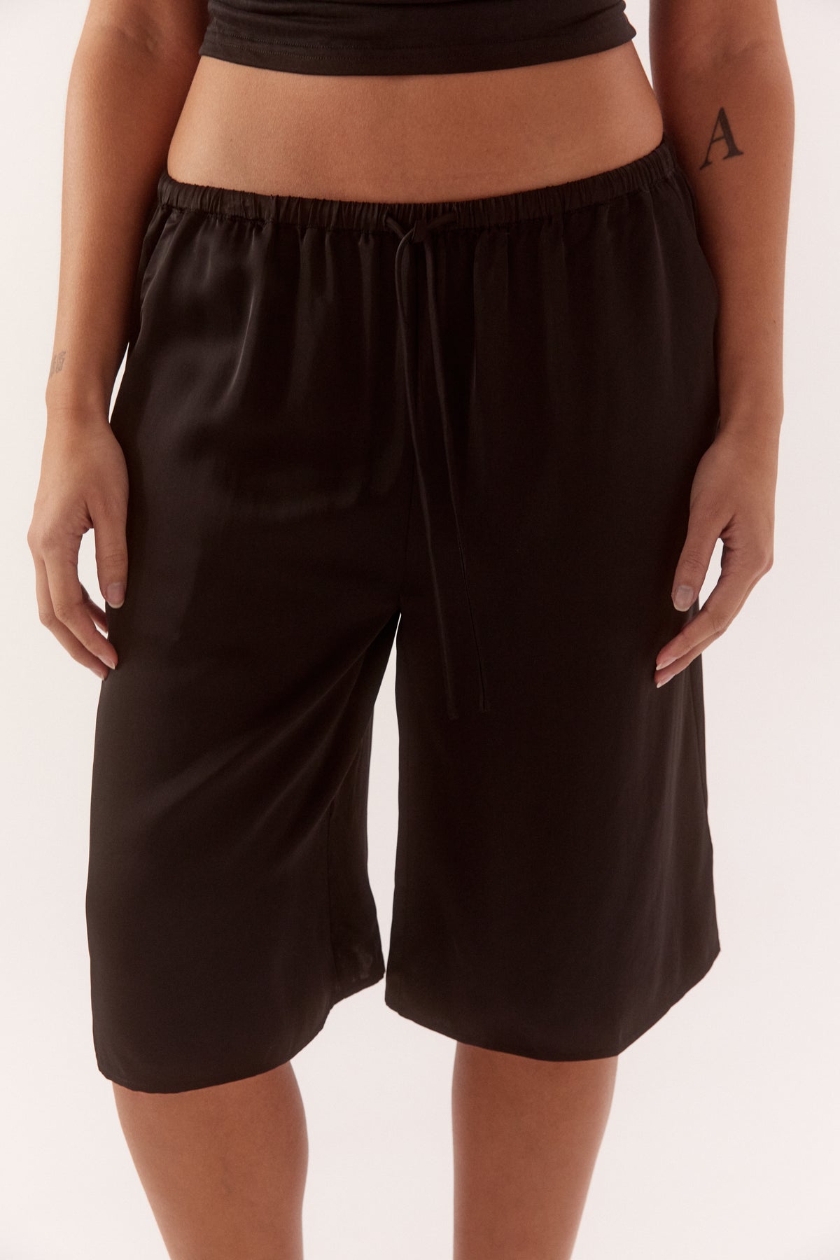 Pre Order FEBURARY - Taji Short - Black