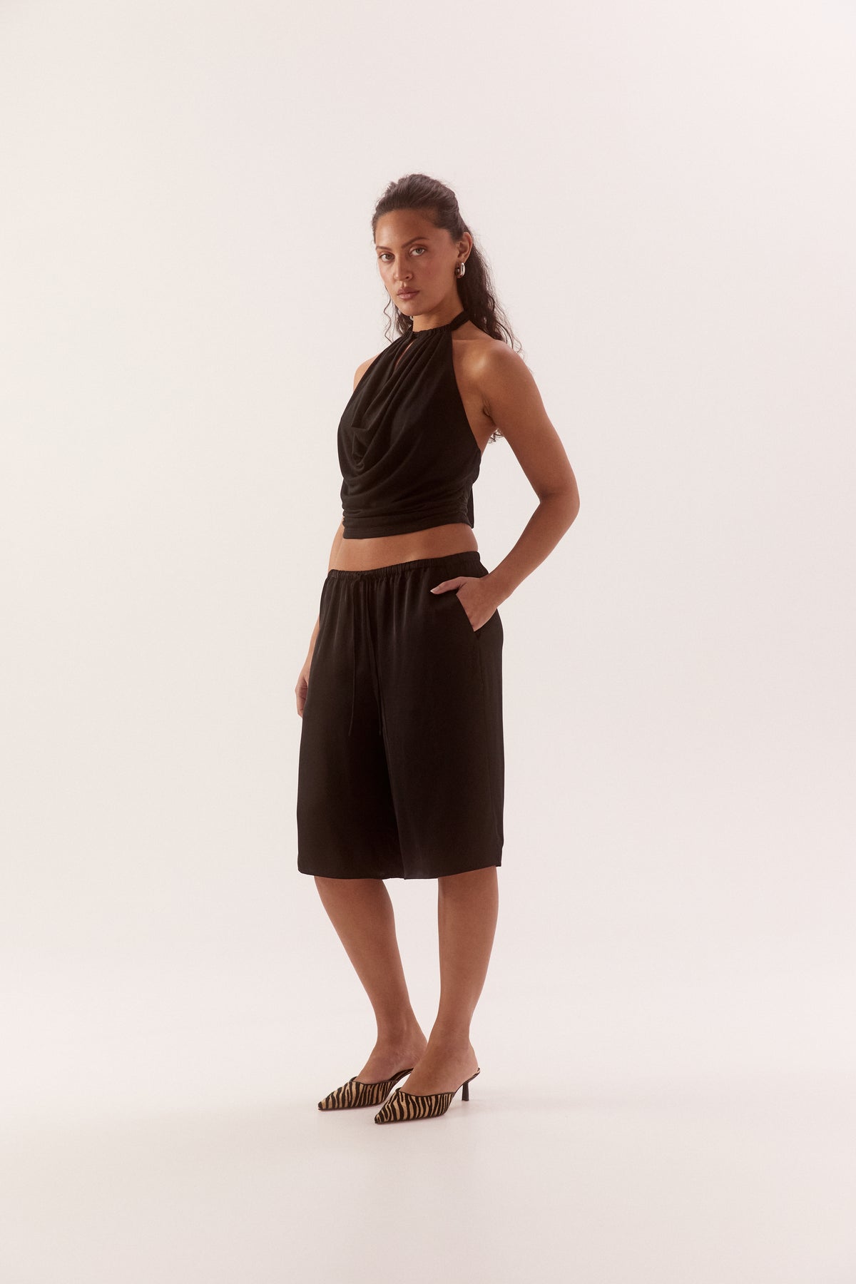 Pre Order FEBURARY - Taji Short - Black
