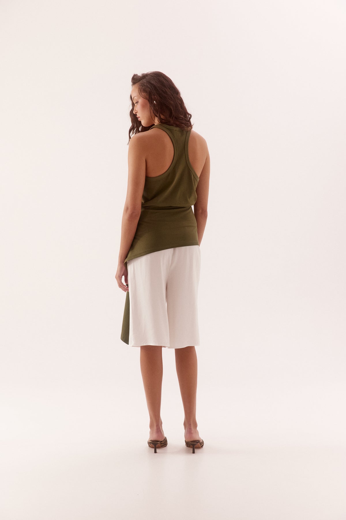 Pre Order FEBURARY - Winni Tank - Olive