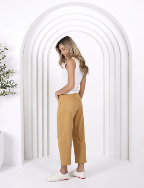 Pre Order - OCT - Toni Barrel Jean - Clay