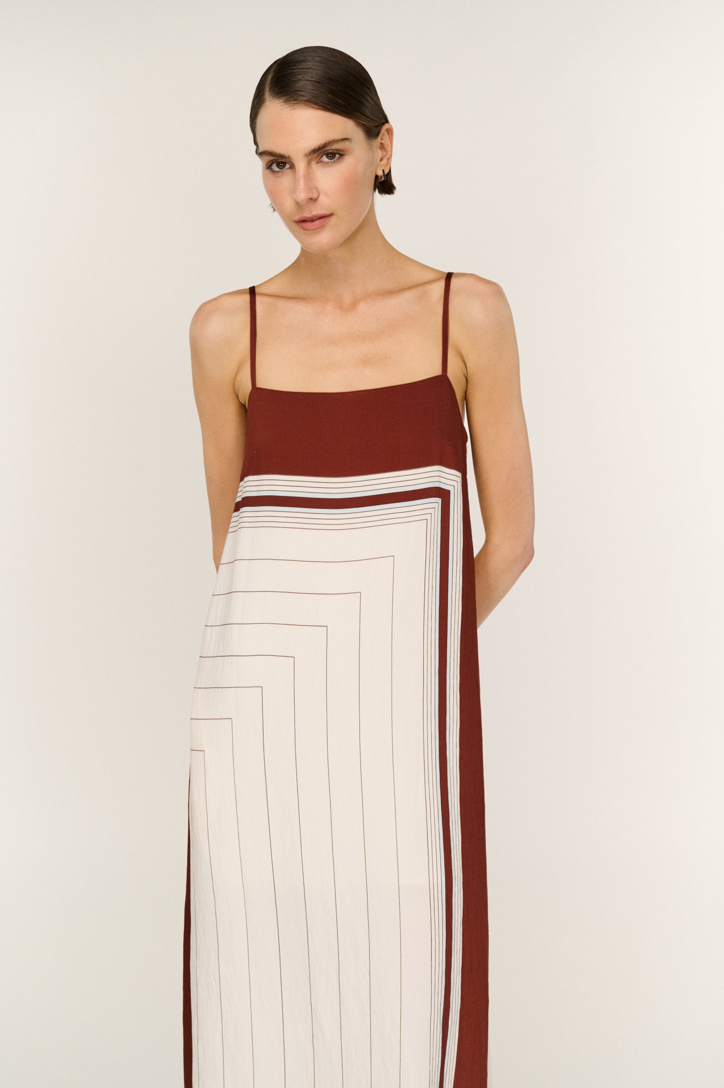 Pre Order FEBURARY - Everly Midi Dress