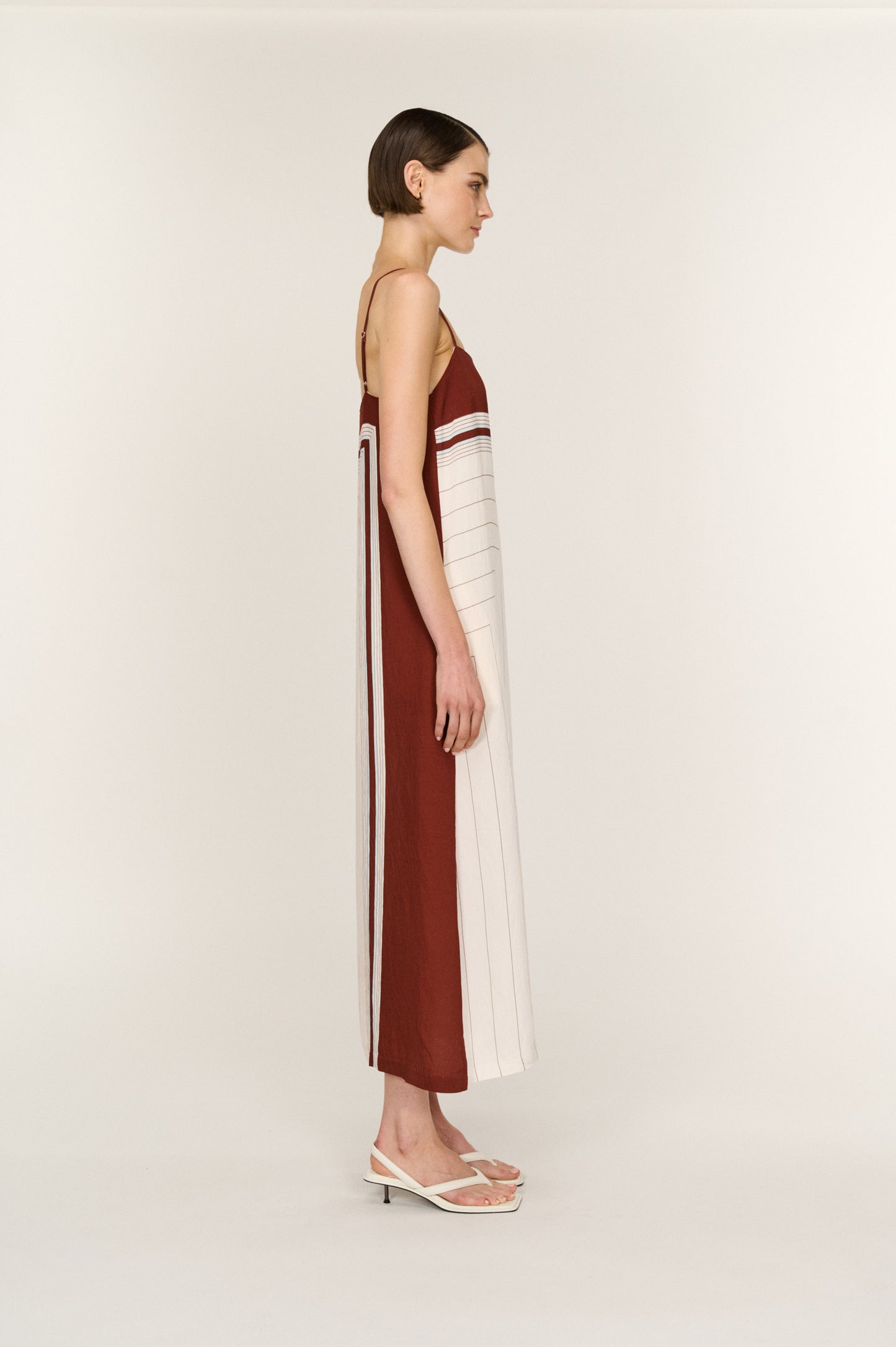 Pre Order FEBURARY - Everly Midi Dress
