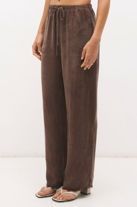 Pre Order APRIL - Liora Pant Fudge